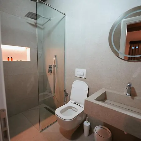 Gimis House 3* Μπεράτ