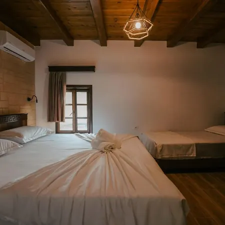 Bed and Breakfast Gimis House 3*