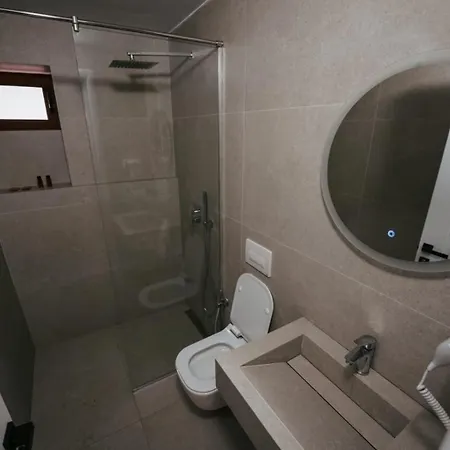 Gimis House Bed & Breakfast