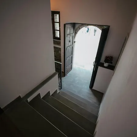 Bed and Breakfast Gimis House 3*