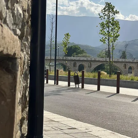 Gimis House 3* Μπεράτ