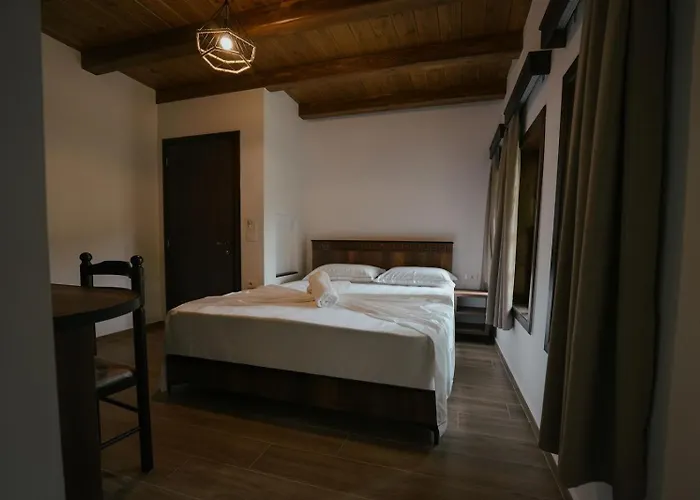 Gimis House Bed and breakfast Berat