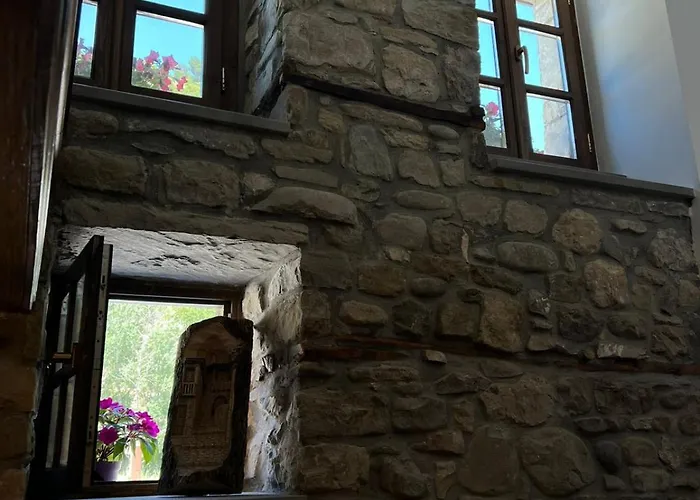 Gimis House 3*