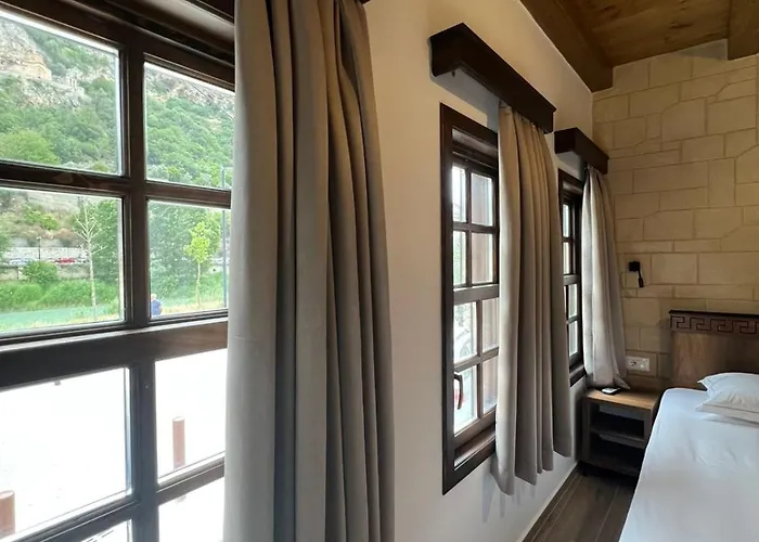 Gimis House 3* Berat