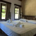Gimis House