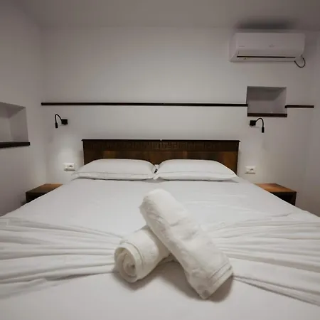 Gimis House 3* Berat