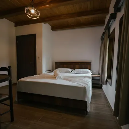 Gimis House فندق مبيت وإفطار بيرات