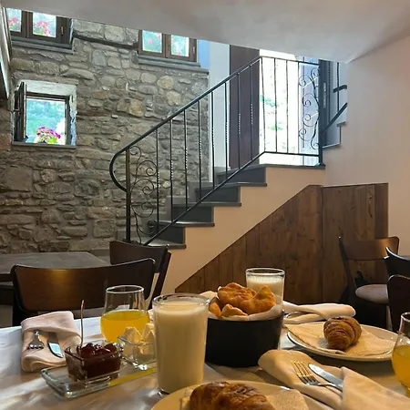 Gimis House فندق مبيت وإفطار 3*