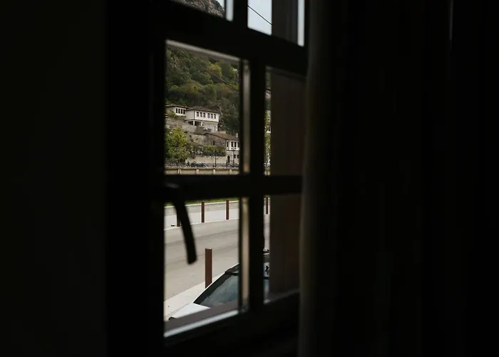 Couette-café Gimis House Berat