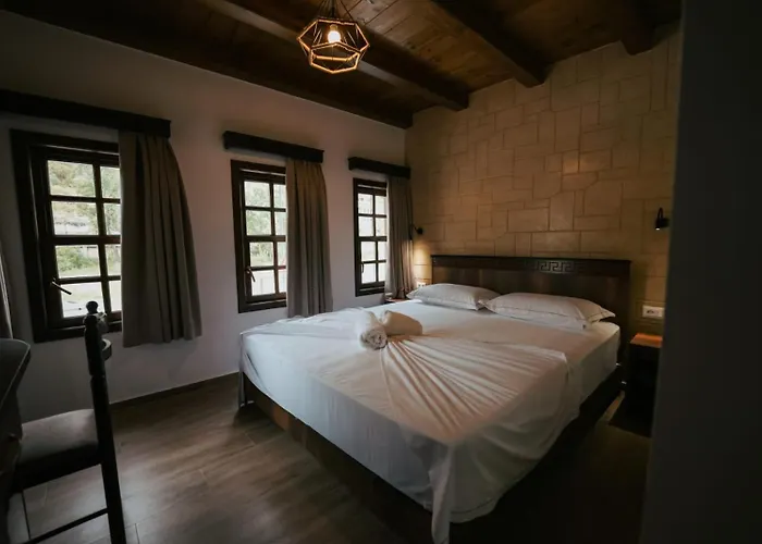 Gimis House 3* Berat