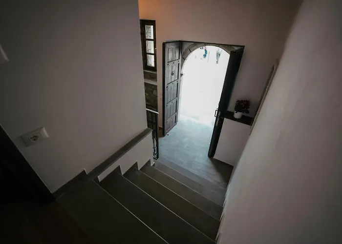 Couette-café Gimis House 3*