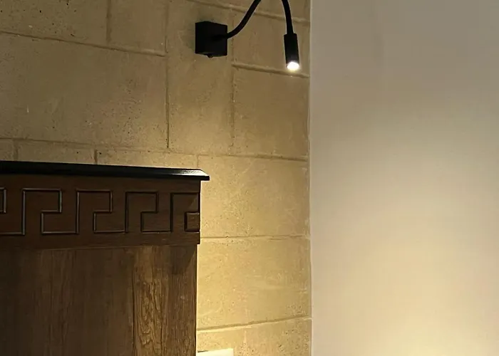 Gimis House Couette-café Berat