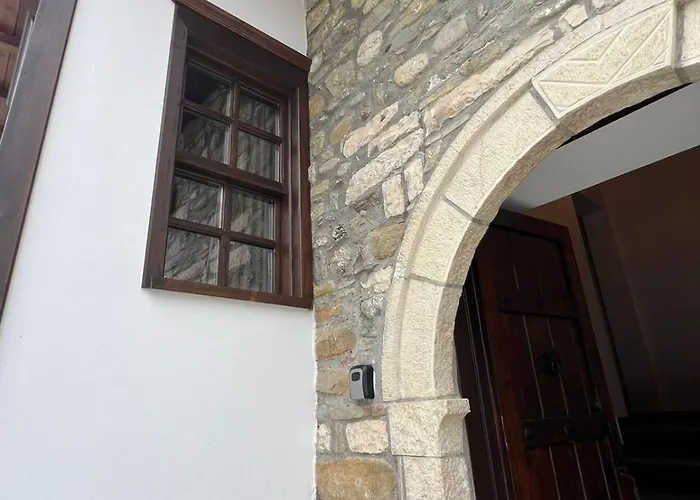 Couette-café Gimis House Berat